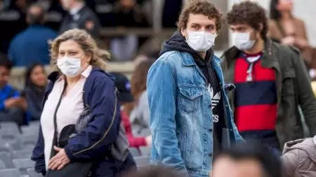 Pandemia se va agrava în România, iar restricțiile rămân singura soluție. Un celebru medic a spus ce urmează