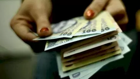 Ce se întâmplă cu salariile românilor în anul 2022. Ministrul Economiei a spus clar câți bani se duc la stat