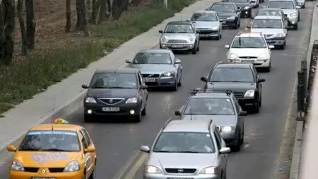 Șoferii din România primesc o nouă lovitură. Taxa auto s-ar putea întoarce
