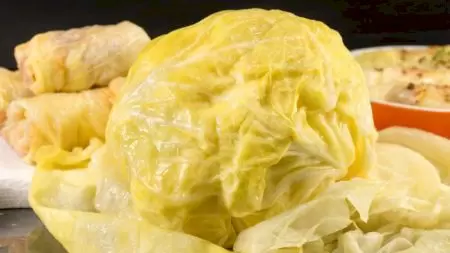Ce se întâmplă dacă mănânci varză murată în fiecare zi. Un medic a spus care sunt beneficiile și cum îți protejează organismul