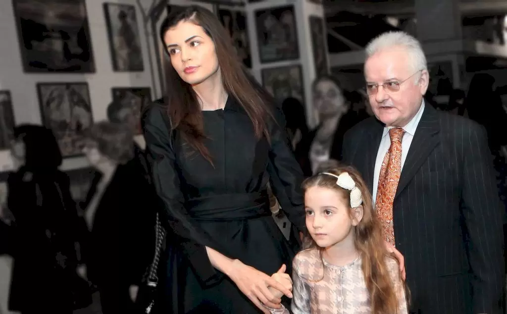 De nerecunoscut! Cum arată acum Irina Columbeanu, fiica Monicăi Gabor și a lui Irinel Columbeanu? Adolescenta a fost absentă un an de pe rețelele de socializare