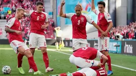 Tragedie imensă la EURO 2020. Tânărul fotbalist Christian Eriksen s-a prăbușit pe teren și nu a mai respirat. Meciul Danemarca - Finlanda a fost întrerupt